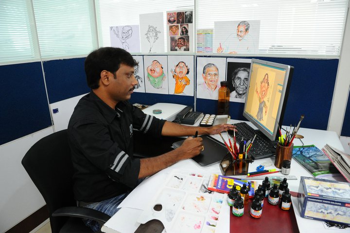 Mrityunjay-Cartoonist-working2
